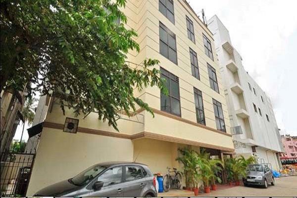 hotelpearlinn Bangalore Buitenkant foto