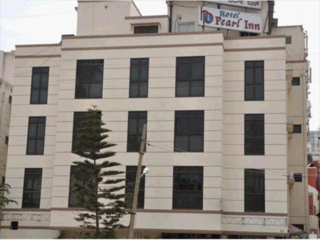 hotelpearlinn Bangalore Buitenkant foto