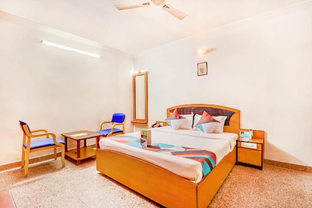hotelpearlinn Bangalore Buitenkant foto