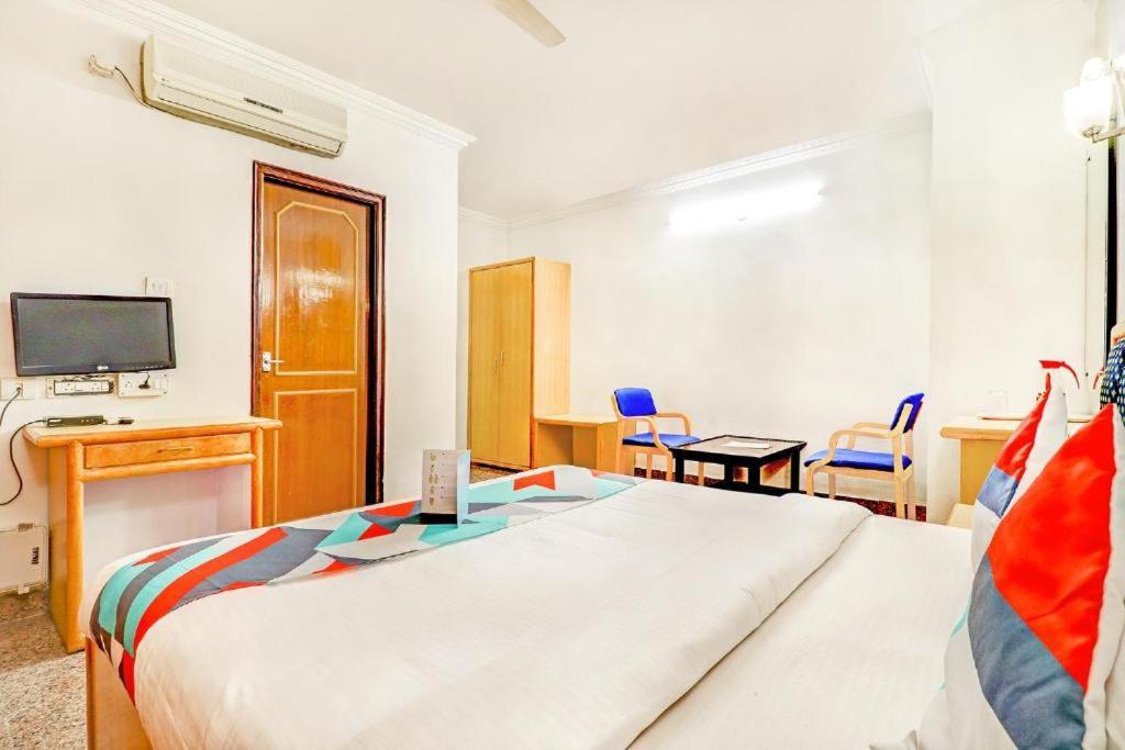 hotelpearlinn Bangalore Buitenkant foto