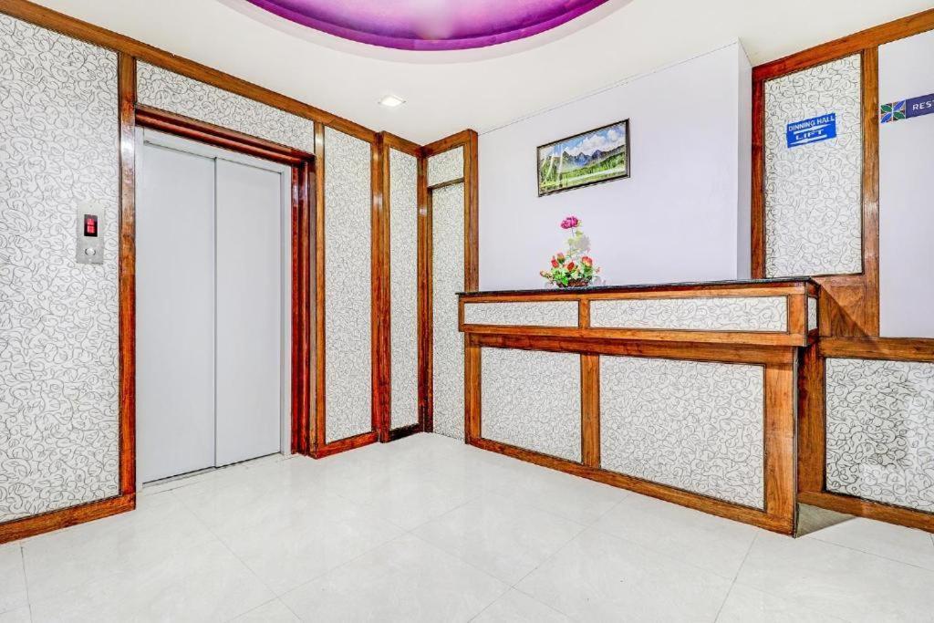 hotelpearlinn Bangalore Buitenkant foto